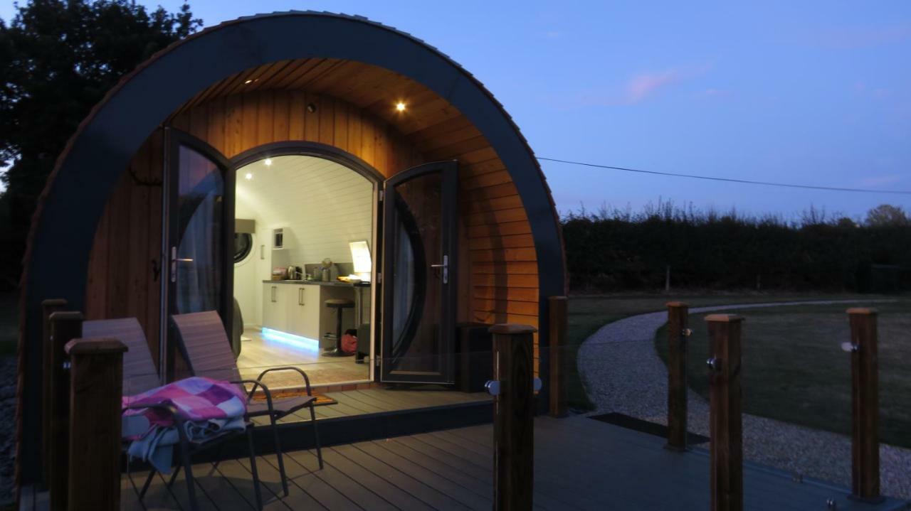 Millview Meadow Retreats Hotel Great Yarmouth Exterior photo